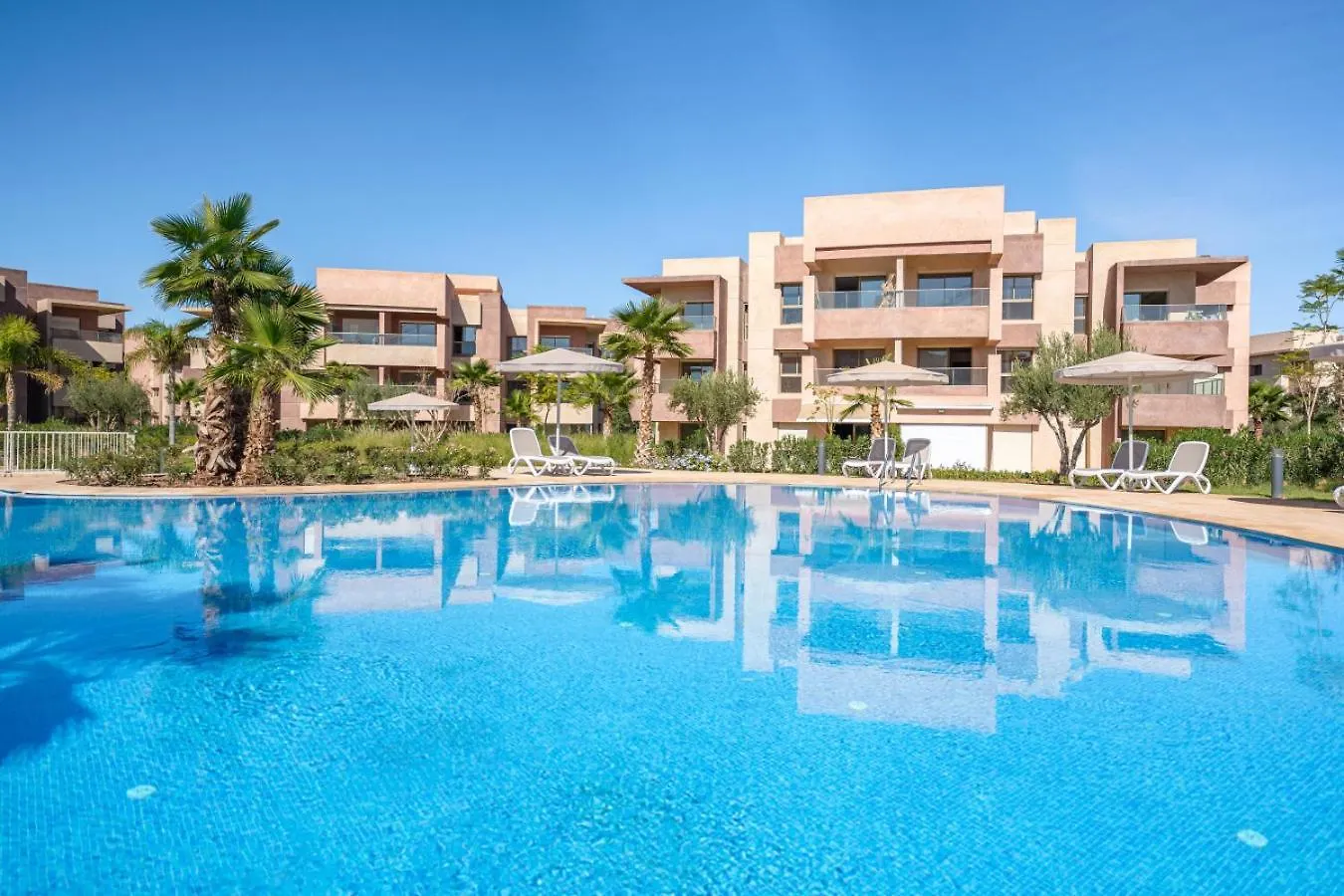 3 Bedroom Apartment With Pool View Prestigia Marrákes