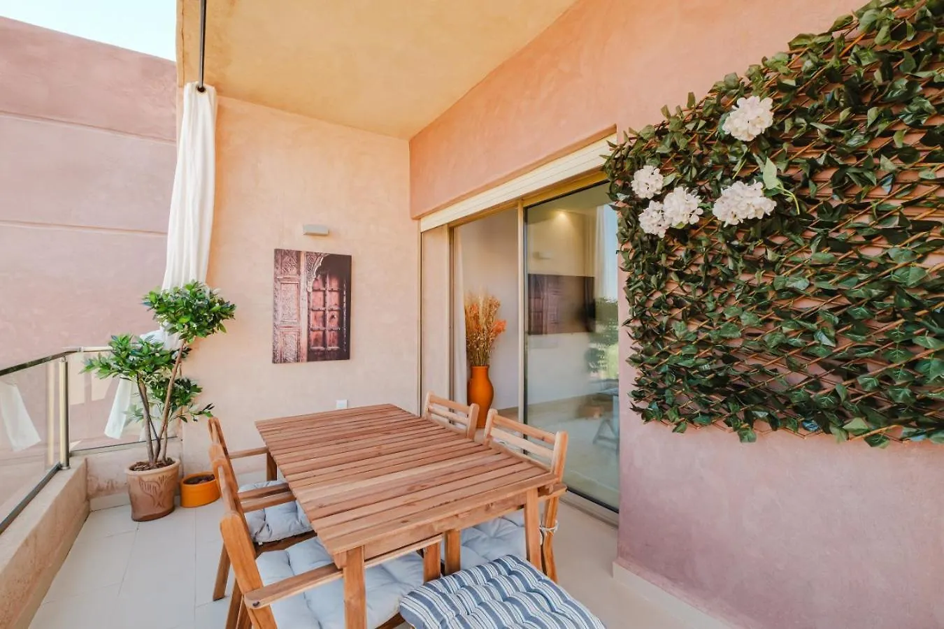 3 Bedroom Apartment With Pool View Prestigia Marrakesh 0*,